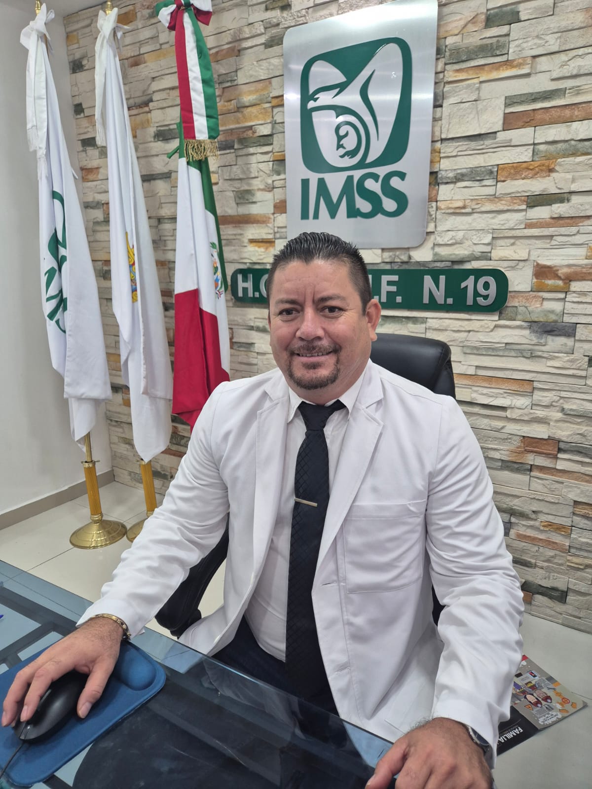 DR. MANUEL GARCÍA FLORES